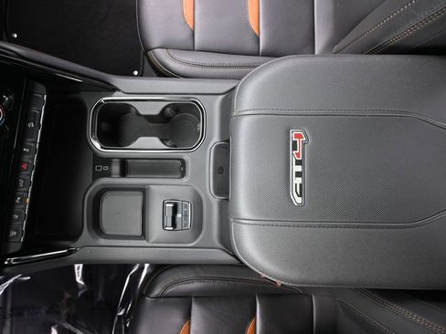 Used 2024 GMC Sierra 2500 AT4 w/ AT4 Preferred Package AWD/4WD image 42