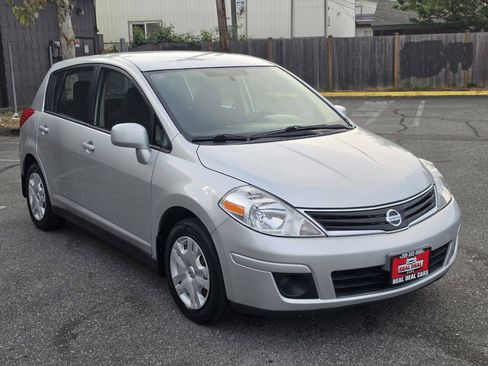 Used 2011 Nissan Versa 1.8 S w/ PWR Plus Pkg FWD image 14