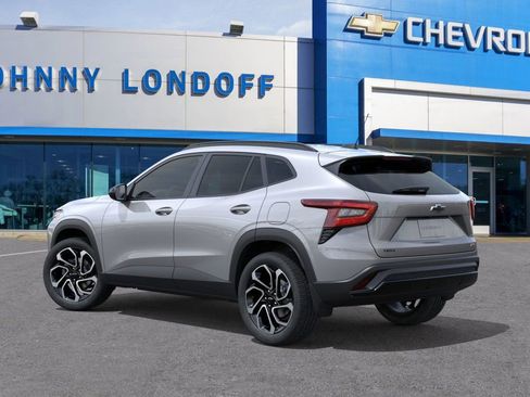 New 2026 Chevrolet Trax RS w/ Sunroof Package image 3