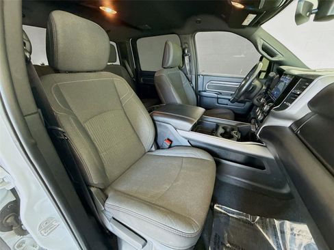 Used 2024 RAM 3500 Big Horn w/ Sport Appearance Package image 20