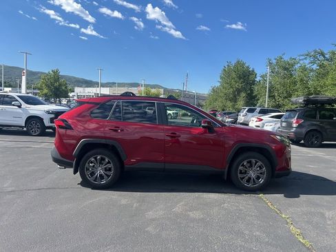 Used 2023 Toyota RAV4 XLE Premium AWD/4WD image 3