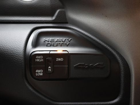 Used 2022 RAM 2500 Big Horn w/ Night Edition AWD/4WD image 43