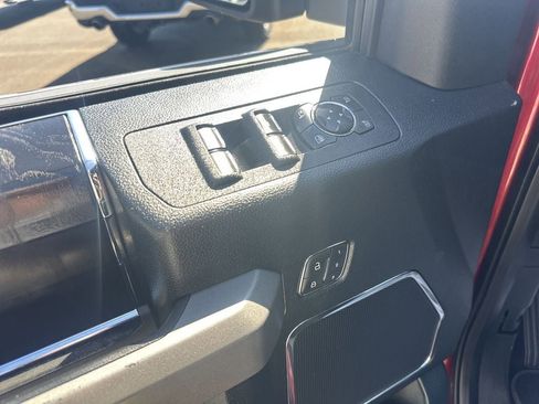 Used 2018 Ford F150 Platinum AWD/4WD image 17