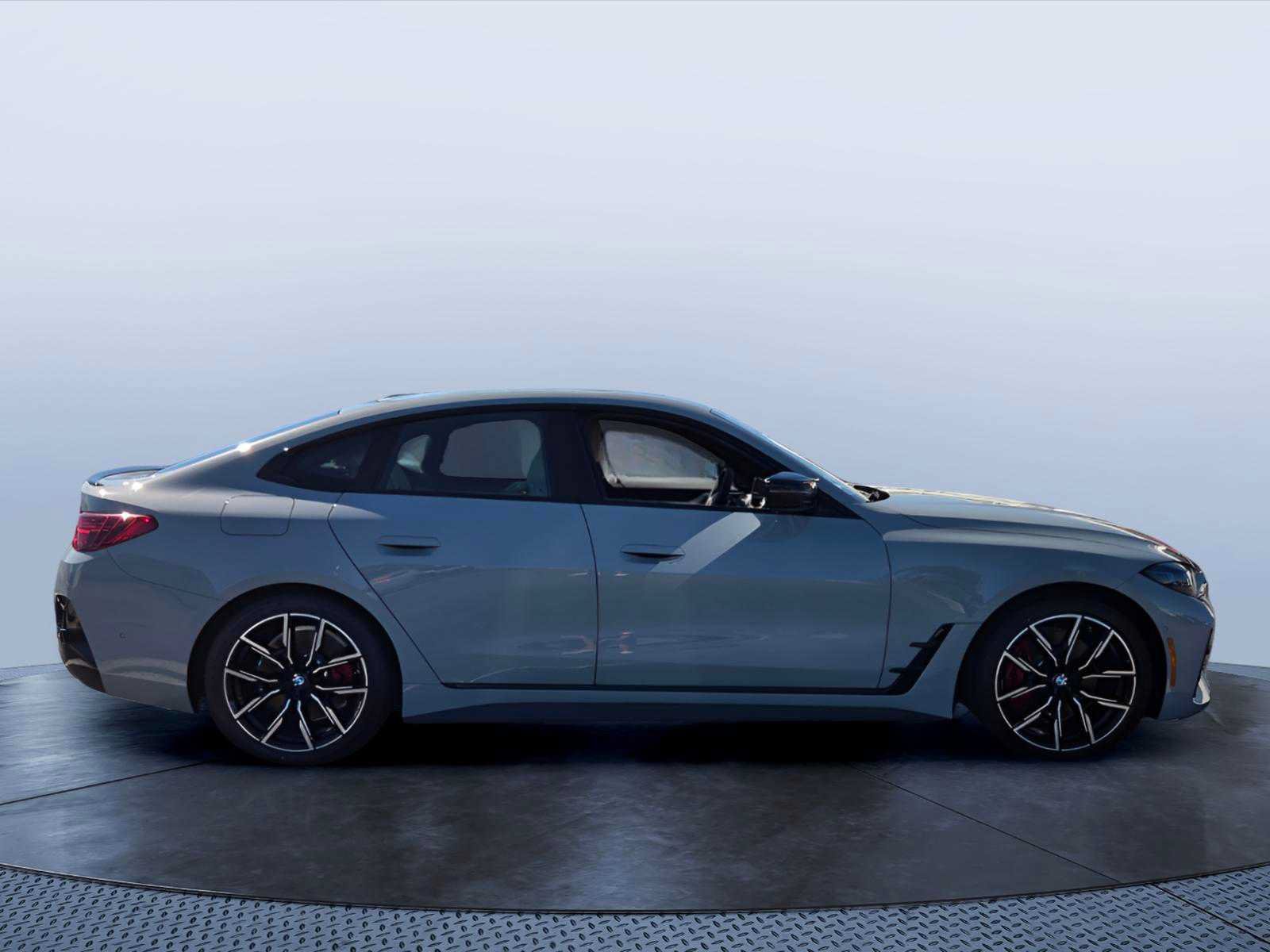 New 2027 BMW M440i w/ Premium Package RWD image 2