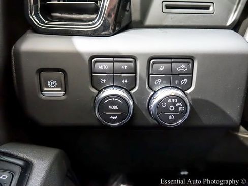 Used 2022 GMC Sierra 1500 AT4 w/ AT4 Preferred Package image 19