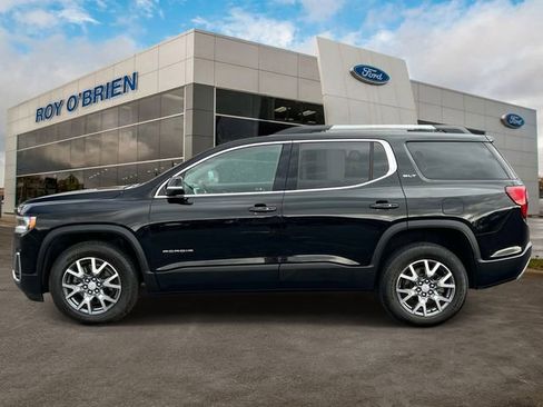 Used 2023 GMC Acadia SLT w/ Preferred Package AWD/4WD image 2