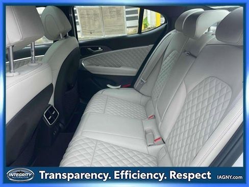 Used 2024 Genesis G70 3.3T Advanced w/ Sport Prestige Package image 12