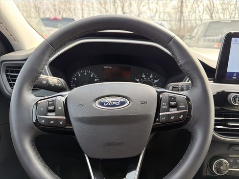 Used 2022 Ford Escape SE w/ Cold Weather Package AWD/4WD image 13