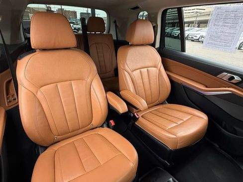 Used 2020 BMW X7 xDrive40i w/ Cold Weather Package image 38