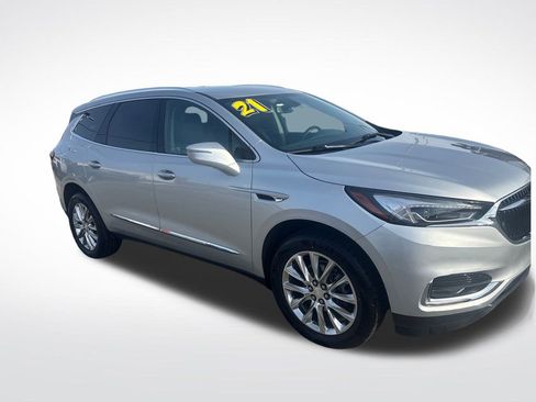 Used 2021 Buick Enclave Essence image 10