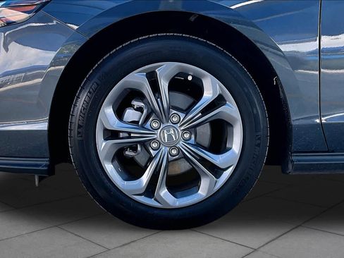 Used 2024 Honda Accord EX image 11