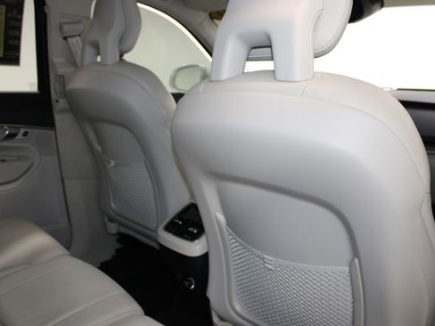 Used 2020 Volvo XC90 T6 Momentum AWD/4WD image 31