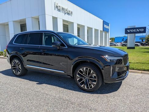 New 2026 Volvo XC90 B6 Plus w/ Protection Package Premier AWD/4WD image 2