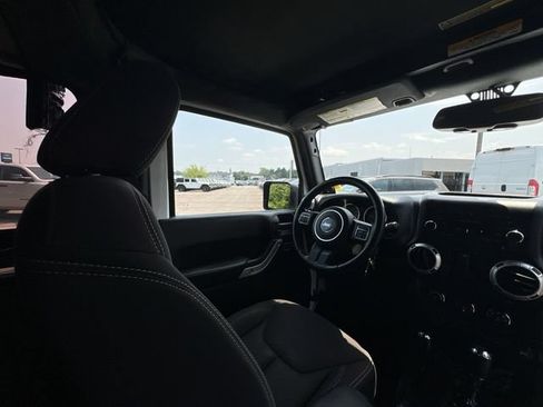 Used 2013 Jeep Wrangler Sahara w/ Connectivity Group AWD/4WD image 17