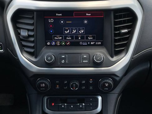 Used 2023 GMC Acadia SLT FWD image 17