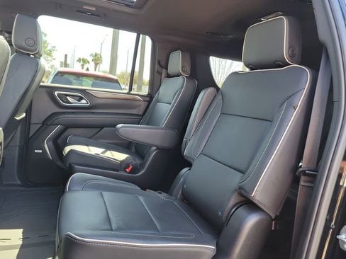 Used 2024 Chevrolet Suburban Premier w/ Premium Package image 18