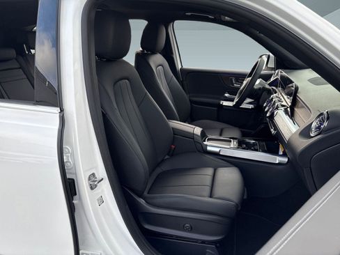 New 2026 Mercedes-Benz GLB 250 image 18