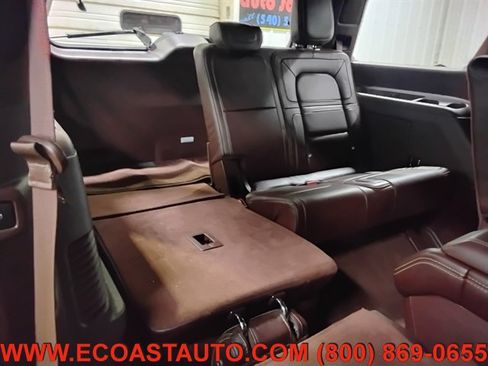 Used 2019 Lincoln Navigator Black Label w/ Cargo Package AWD/4WD image 17