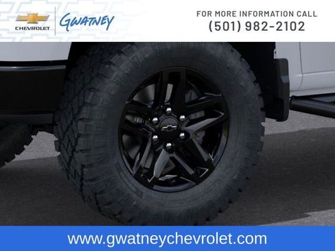 New 2026 Chevrolet Silverado 1500 Custom Trail Boss w/ LPO, Dark Essentials Package image 9