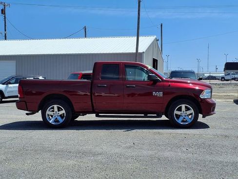 Used 2021 RAM 1500 Express RWD image 2