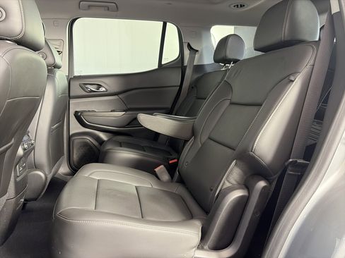 Used 2023 GMC Acadia SLT w/ Elevation Edition AWD/4WD image 10