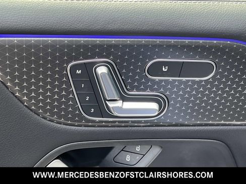 New 2026 Mercedes-Benz GLB 250 4MATIC image 15