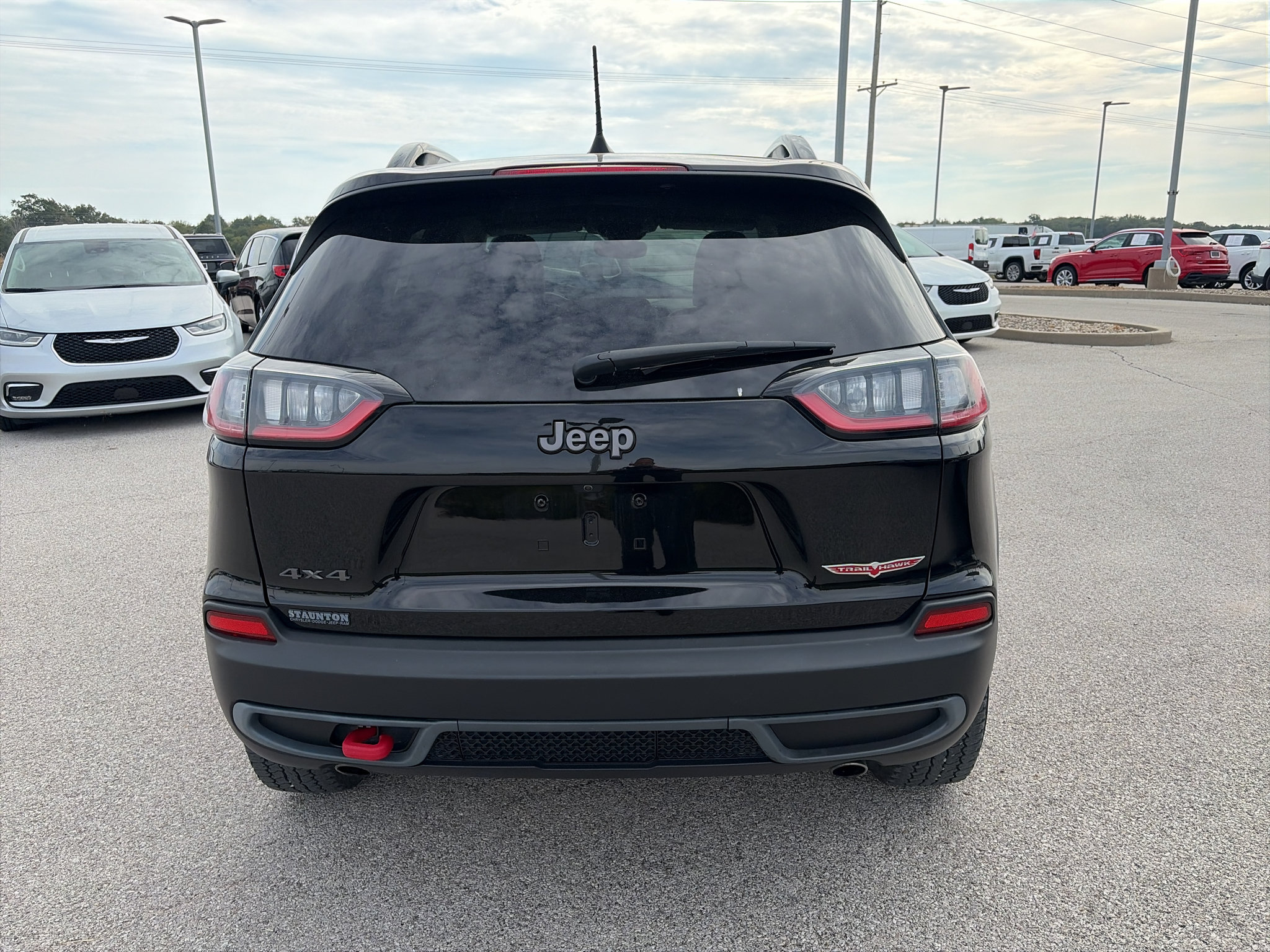Used 2022 Jeep Cherokee Trailhawk w/ Technology Group B AWD/4WD image 4