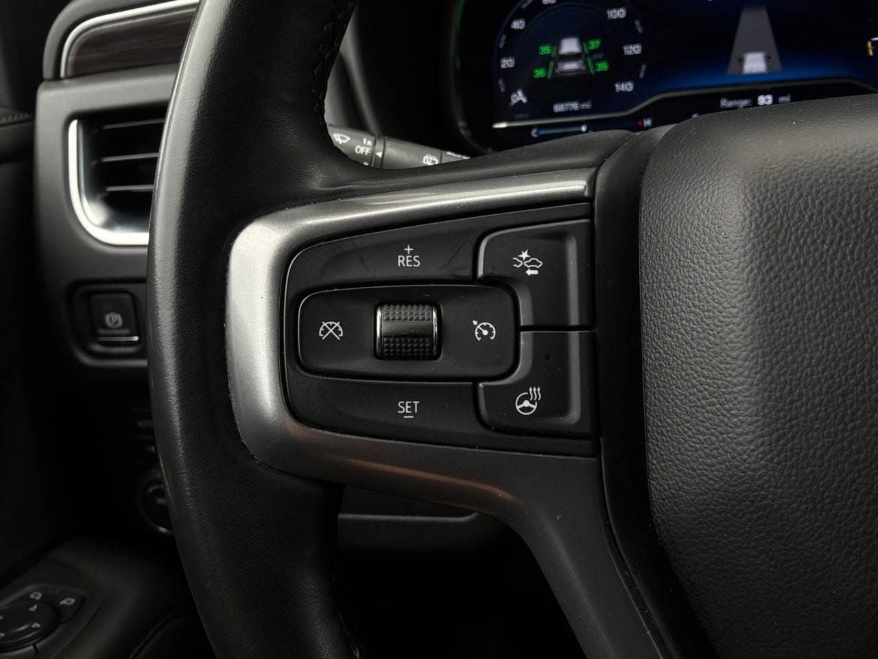 Used 2024 Chevrolet Tahoe LT w/ Luxury Package AWD/4WD image 48