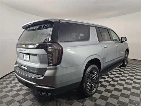 New 2026 Chevrolet Suburban Premier w/ Sun And Tow Package image 5