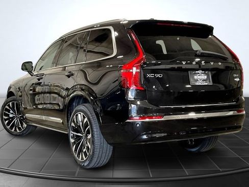 New 2026 Volvo XC90 B6 Plus w/ Protection Package Premier image 4