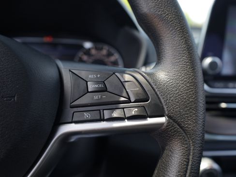 Used 2024 Nissan Altima 2.5 SV FWD image 20