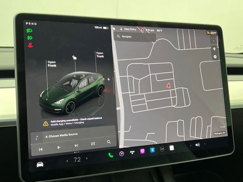 Used 2023 Tesla Model Y Performance image 13