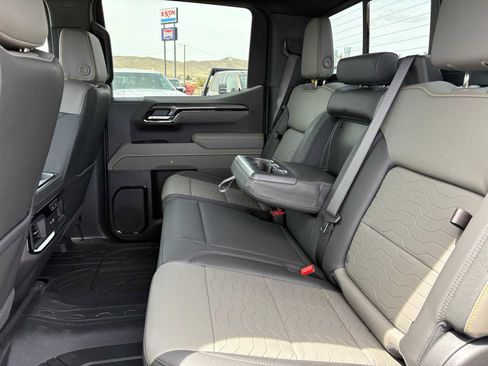 New 2026 Chevrolet Silverado 1500 ZR2 AWD/4WD image 31