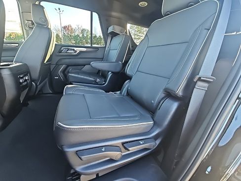New 2026 GMC Yukon Elevation image 15