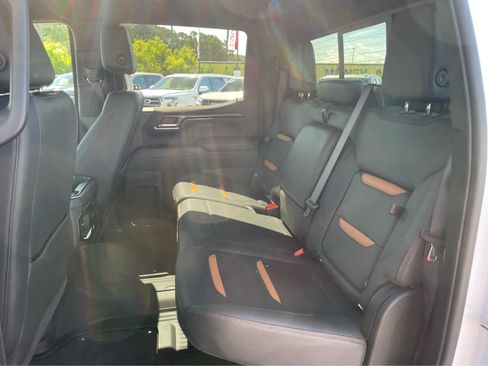 Used 2025 GMC Sierra 1500 AT4 w/ AT4 Premium Package AWD/4WD image 21