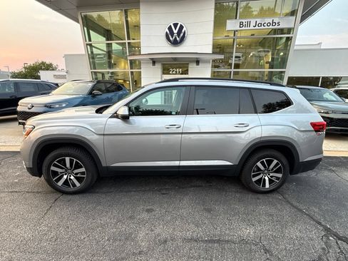 Used 2022 Volkswagen Atlas SE AWD/4WD image 3
