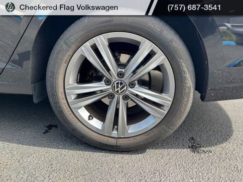 Used 2022 Volkswagen Jetta SE FWD image 6