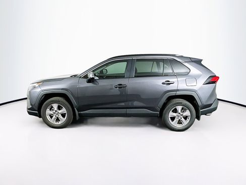 Used 2025 Toyota RAV4 XLE w/ Convenience Package image 4
