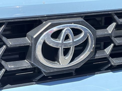 Used 2025 Toyota 4Runner TRD Off-Road Premium AWD/4WD image 4