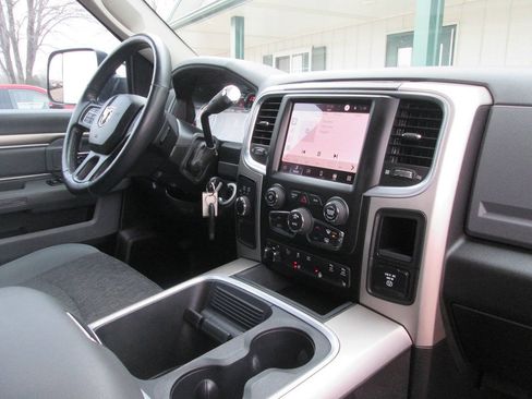 Used 2018 RAM 2500 Big Horn AWD/4WD image 19