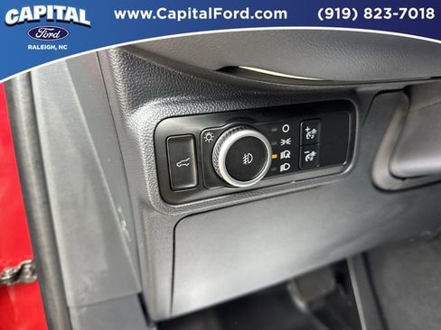 Certified 2025 Ford Explorer ST-Line w/ Premium Package AWD/4WD image 21