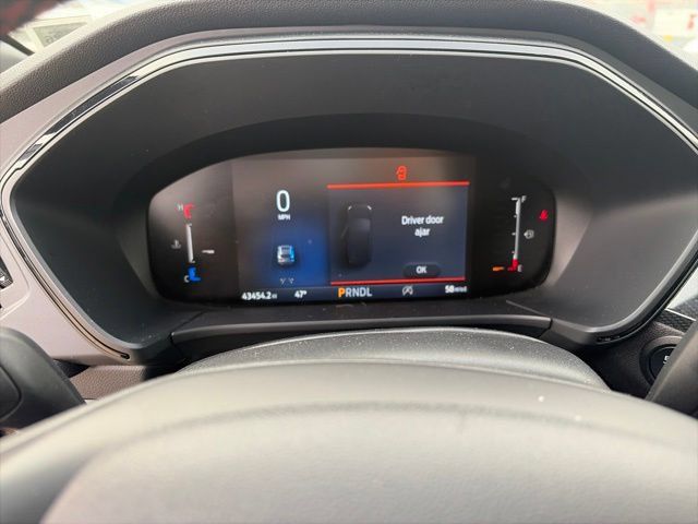 Used 2025 Ford Escape ST-Line Select AWD/4WD image 6