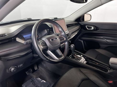 Used 2022 Jeep Compass Trailhawk w/ Trailhawk Convenience Group image 9