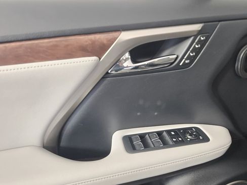 Used 2021 Lexus RX 350L Premium image 21