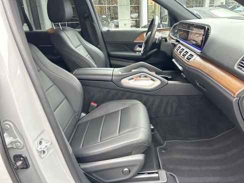 Certified 2025 Mercedes-Benz GLE 450 4MATIC image 50