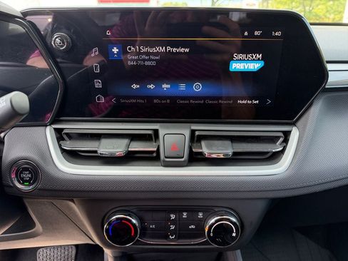 Used 2025 Chevrolet TrailBlazer LS w/ LS Convenience Package AWD/4WD image 18