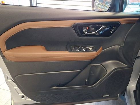 Certified 2025 Subaru Forester Touring image 12