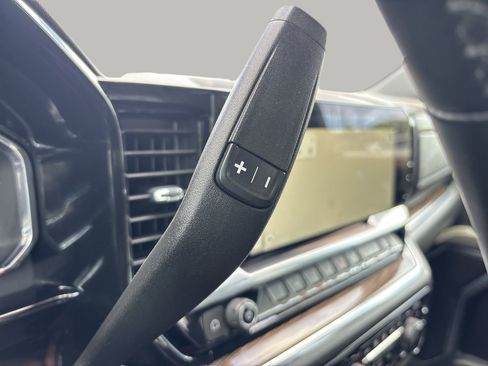 Used 2023 Chevrolet Silverado 1500 LT image 24