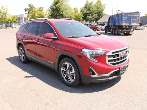 Used 2019 GMC Terrain SLT FWD image 3