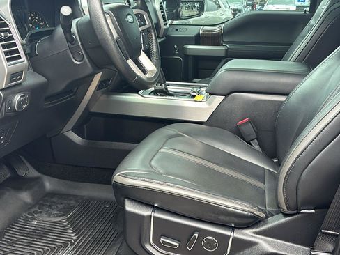 Used 2015 Ford F150 Platinum w/ FX4 Off-Road Package AWD/4WD image 14
